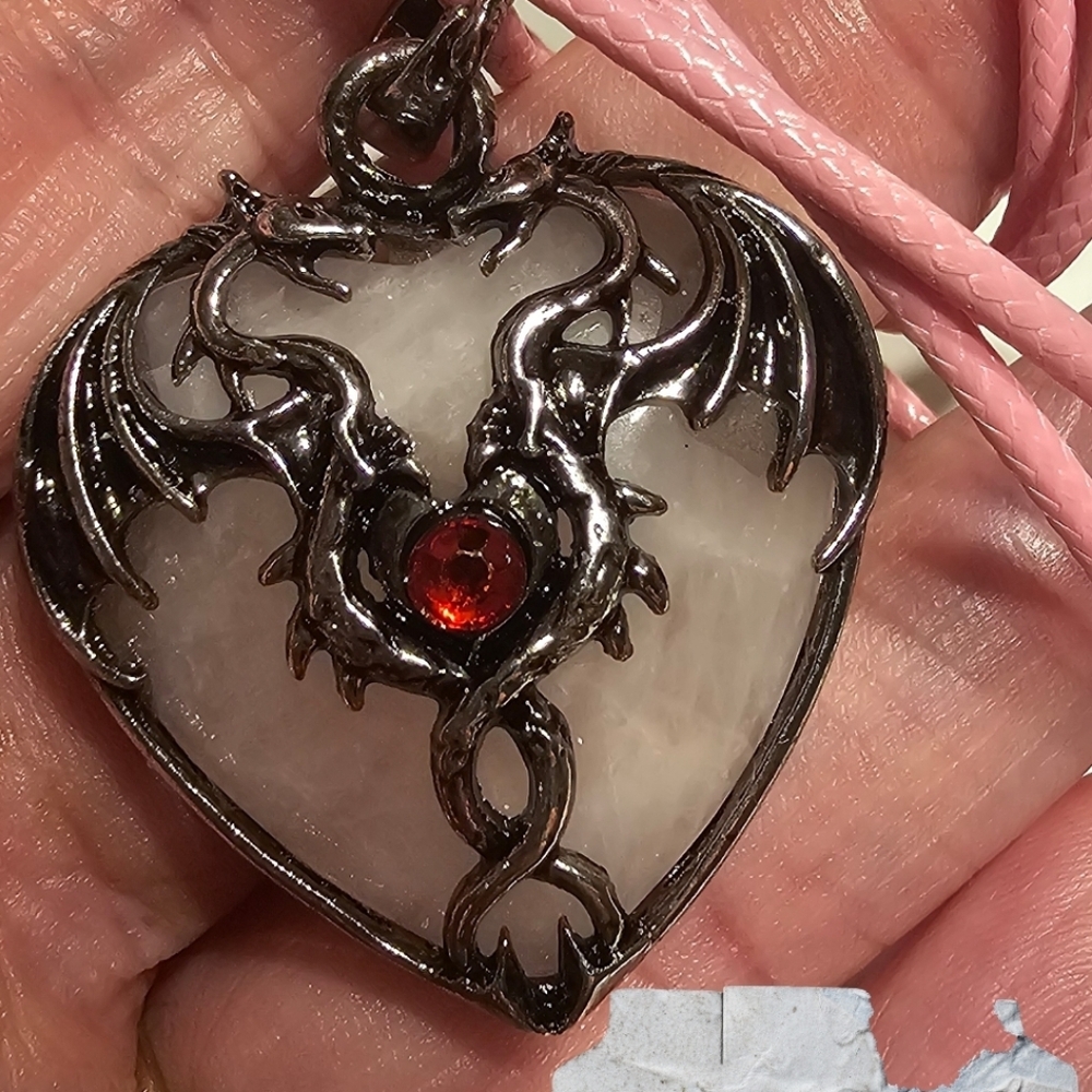 AWESOME ROSE QUARTZ IN HEART SHAPE